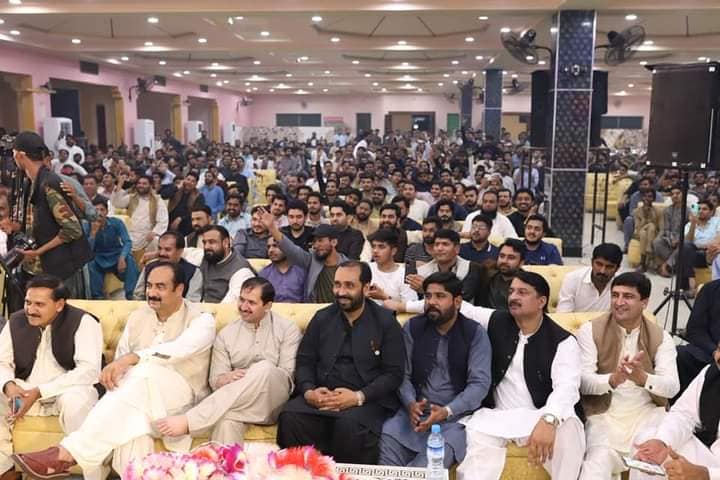 Renowned Poets and Farid Sports Host Enchanting Poetry Session in Multan